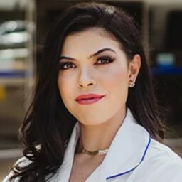 Paola de Oliveira Abreu