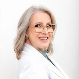 Dra. Priscila Guida Marcondes Simões