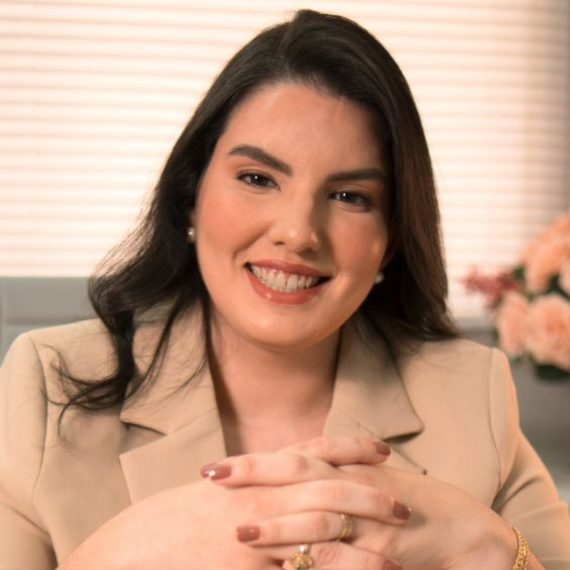 Anna Alzira Macau Furtado Ferreira