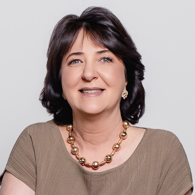 Euzanete Maria Coser